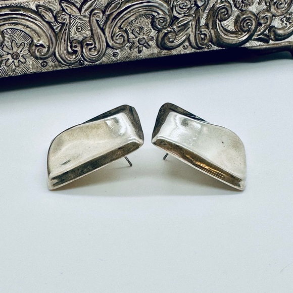 Vintage Modernist Large Silver Earrings - Picture 4 of 9